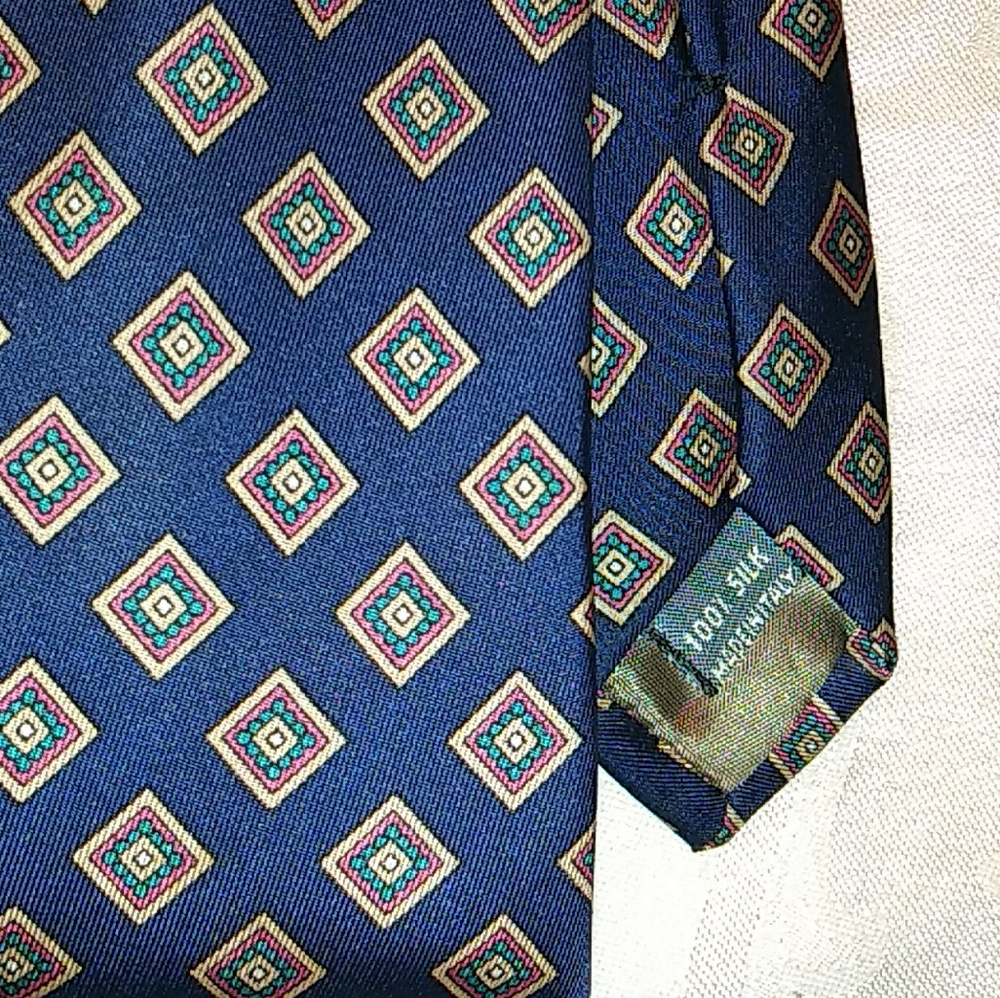 Silk Tie - Picture 2 of 4